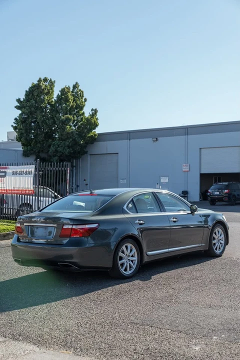 2008 Lexus LS 4th Gen - Image 18 of 20