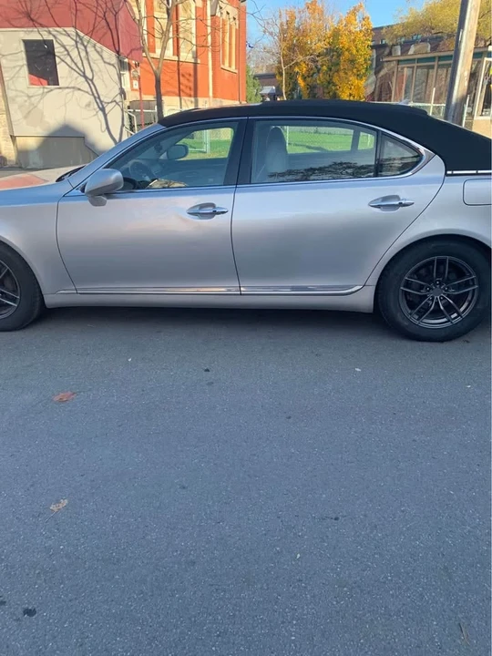 2008 Lexus LS 4th Gen - Image 4 of 12