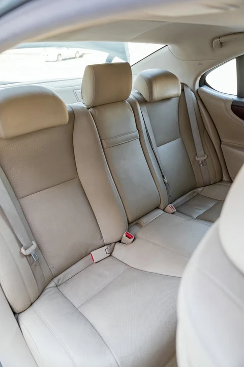 2008 Lexus LS 4th Gen - Image 16 of 20