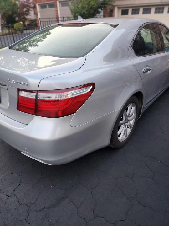 2008 Lexus LS 4th Gen - Image 5 of 7