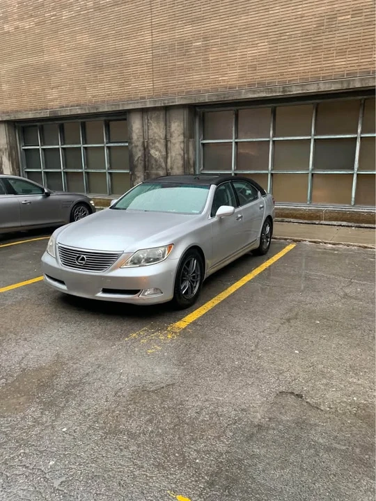 2008 Lexus LS 4th Gen - Image 2 of 12