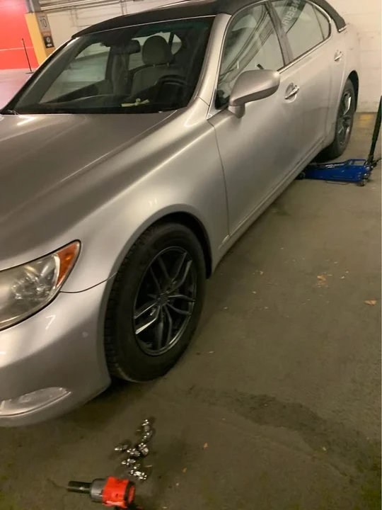 2008 Lexus LS 4th Gen - Image 5 of 12