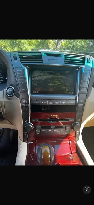 2008 Lexus LS 4th Gen - Image 3 of 4