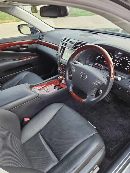 2008 Lexus LS 4th Gen - Image 2 of 12