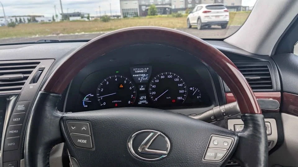 2008 Lexus LS 4th Gen - Image 3 of 4