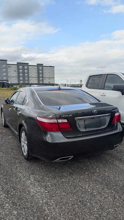 2008 Lexus LS 4th Gen - Image 2 of 4