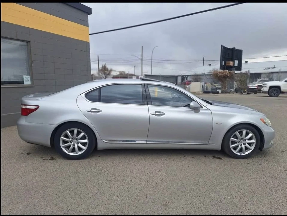 2008 Lexus LS 4th Gen - Image 4 of 14