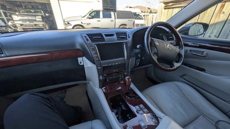 2008 Lexus LS 4th Gen - Image 7 of 11