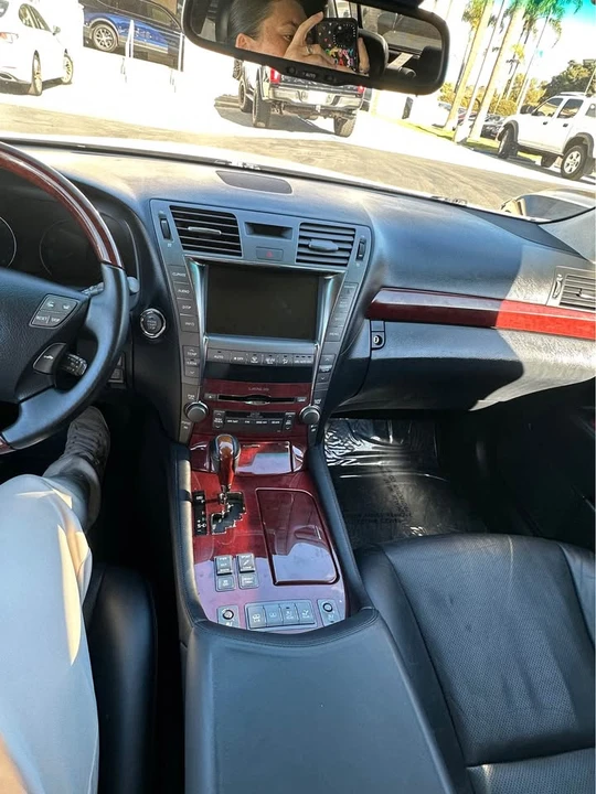 2008 Lexus LS 4th Gen - Image 3 of 9