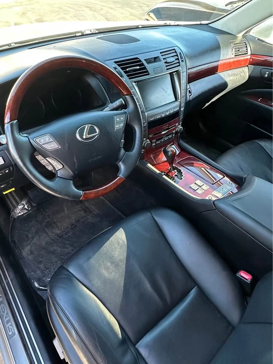 2008 Lexus LS 4th Gen - Image 4 of 9