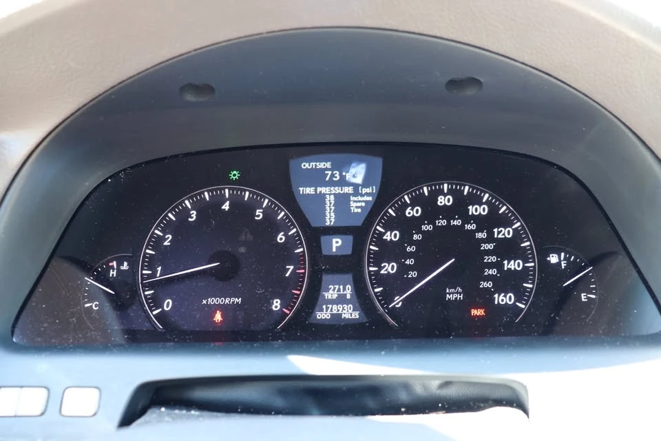 2008 Lexus LS 4th Gen - Image 18 of 19