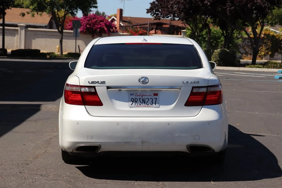 2008 Lexus LS 4th Gen - Image 5 of 19