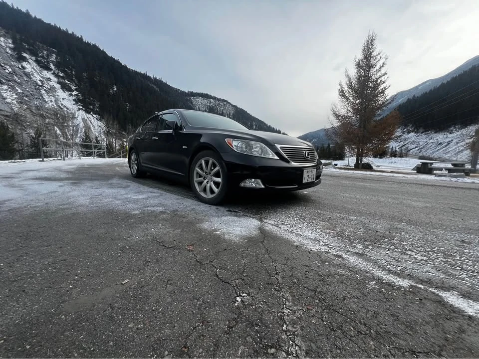 2008 Lexus LS 4th Gen - Image 2 of 9
