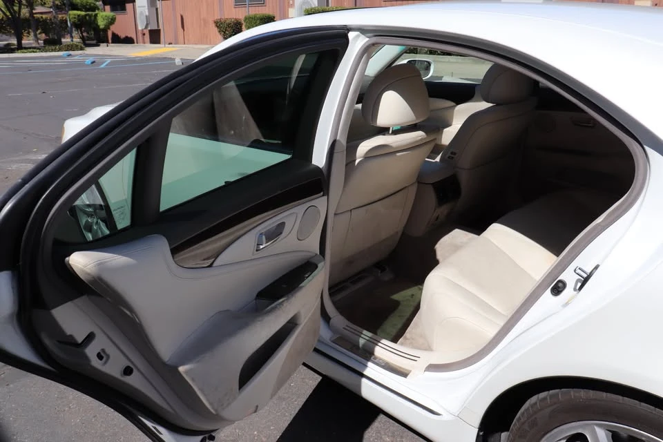 2008 Lexus LS 4th Gen - Image 11 of 19