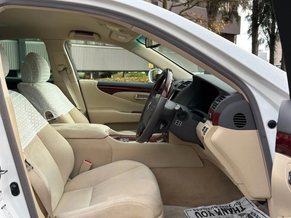 2008 Lexus LS 4th Gen - Image 12 of 13