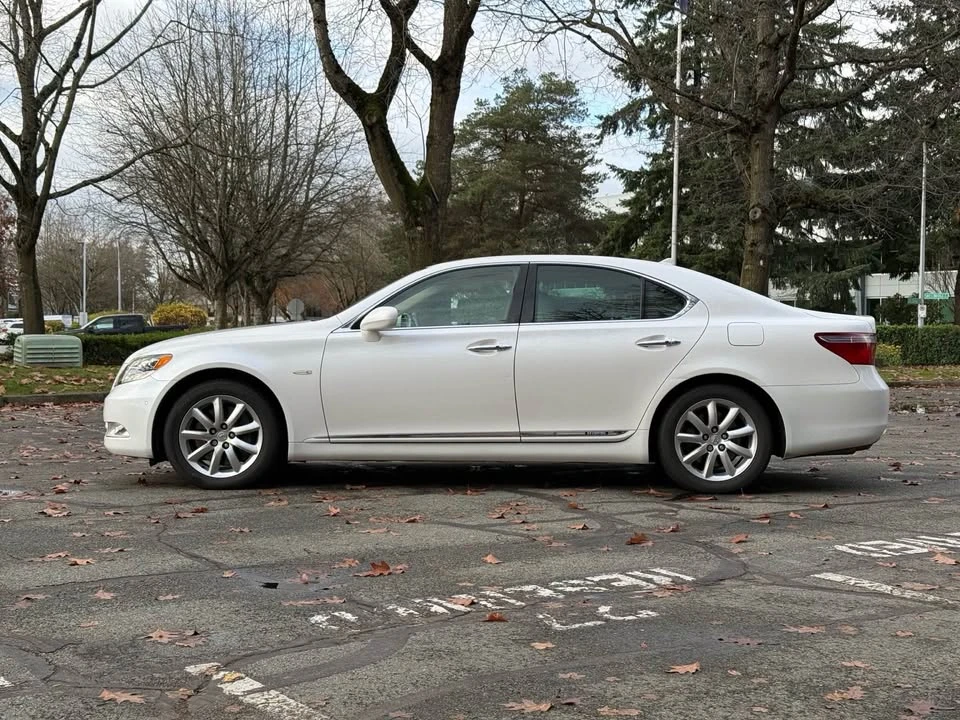 2008 Lexus LS 4th Gen - Image 3 of 13