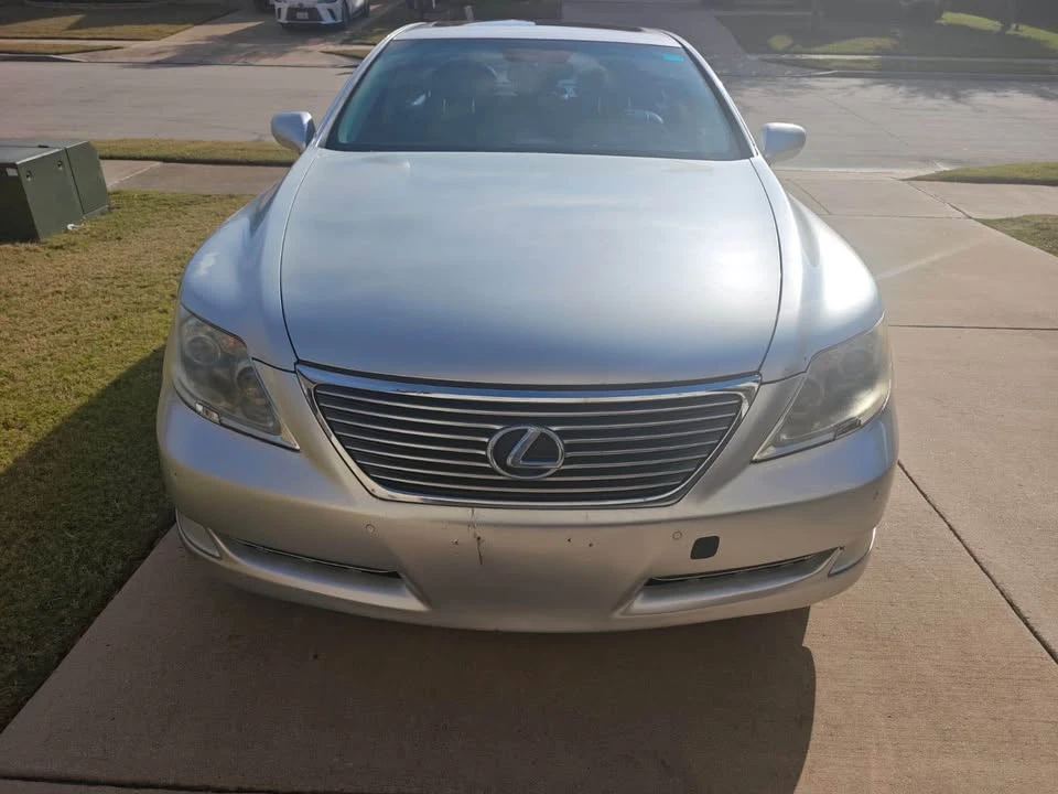 2008 Lexus LS 4th Gen - Image 10 of 10