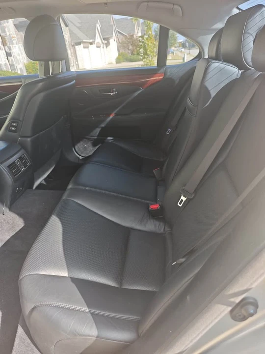2008 Lexus LS 4th Gen - Image 6 of 10