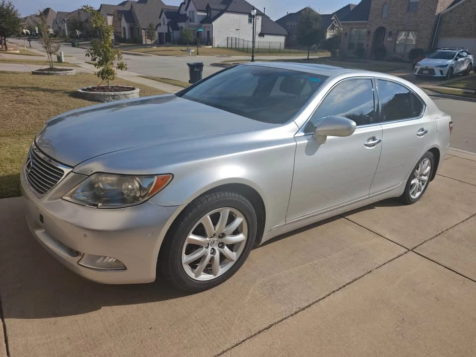 2008 Lexus LS 4th Gen - Image 8 of 10