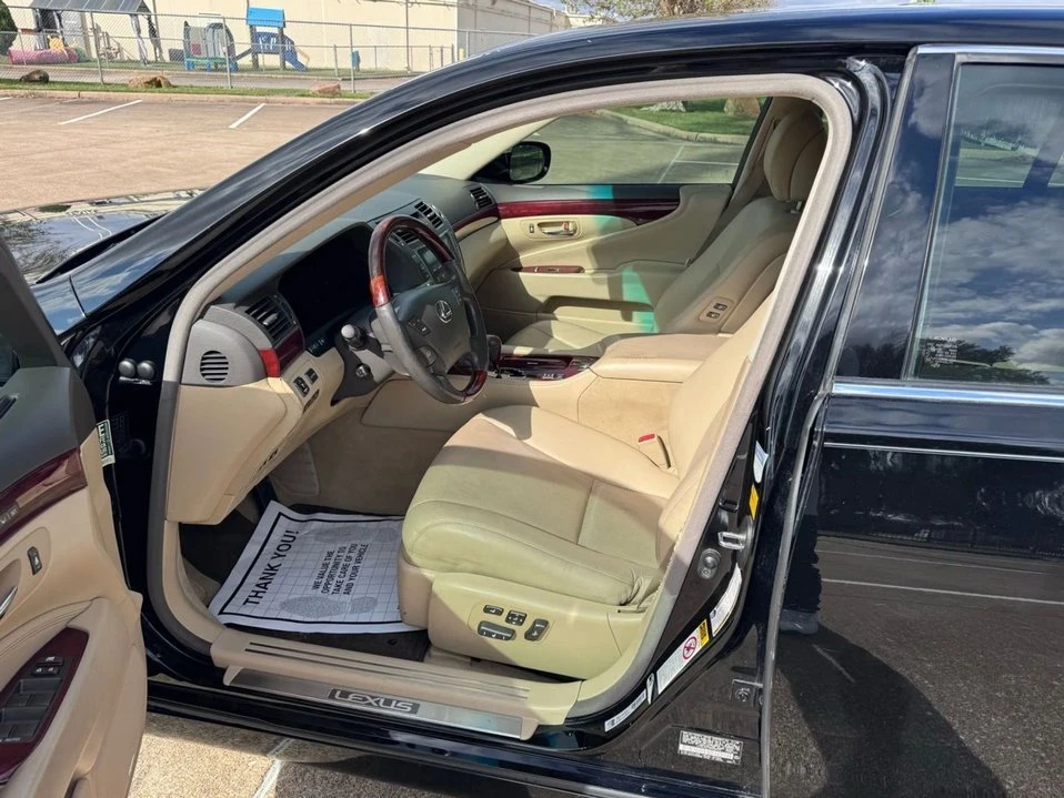 2008 Lexus LS 4th Gen - Image 19 of 20