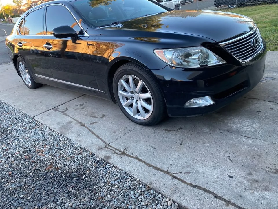 2008 Lexus LS 4th Gen - Image 2 of 4
