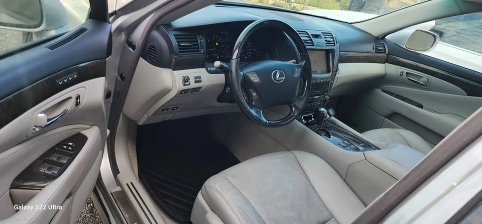2008 Lexus LS 4th Gen - Image 7 of 11