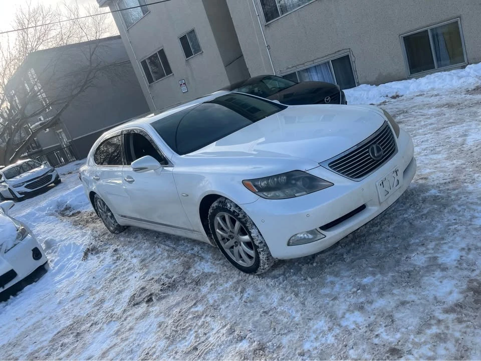 2008 Lexus LS 4th Gen - Image 2 of 18