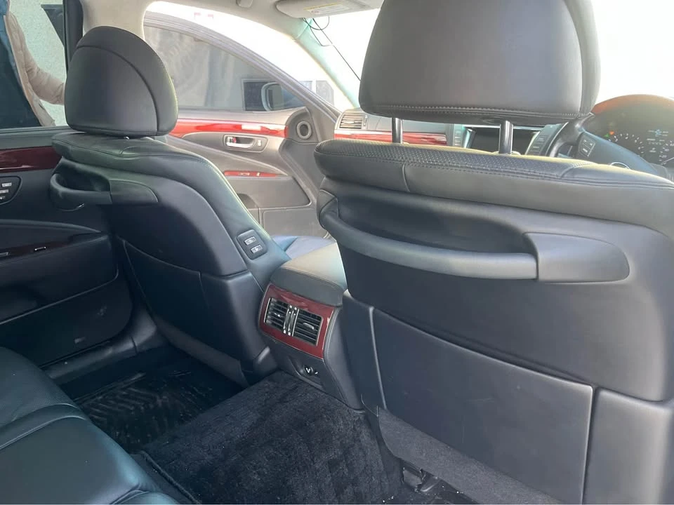 2008 Lexus LS 4th Gen - Image 17 of 18