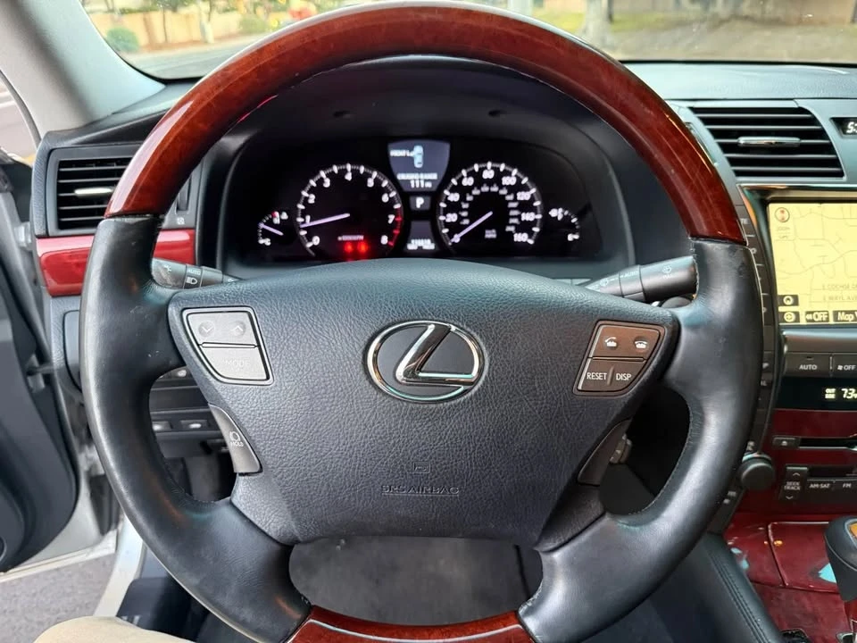 2008 Lexus LS 4th Gen - Image 11 of 20