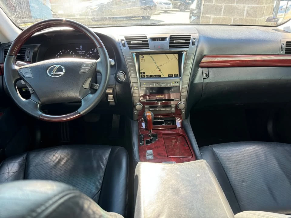 2008 Lexus LS 4th Gen - Image 9 of 10