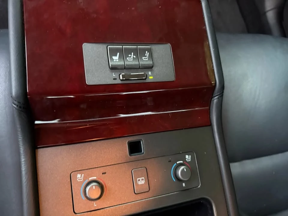 2008 Lexus LS 4th Gen - Image 19 of 20