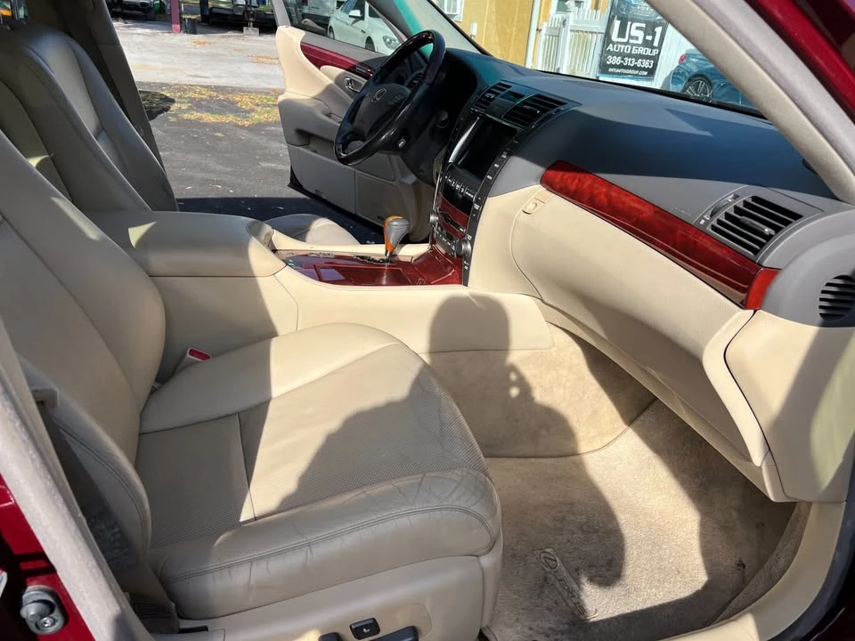 2008 Lexus LS 4th Gen - Image 11 of 13