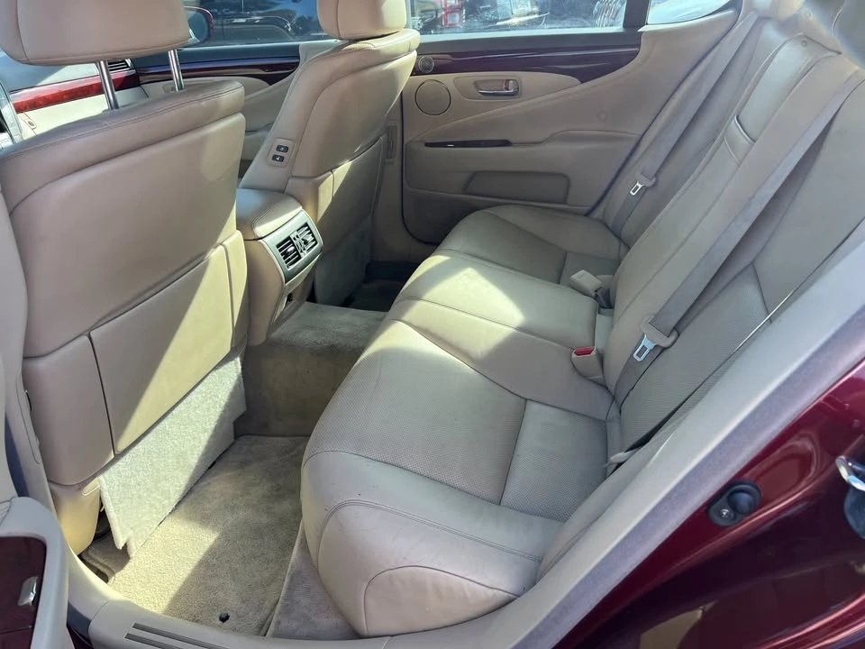 2008 Lexus LS 4th Gen - Image 12 of 13
