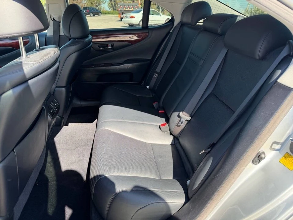 2008 Lexus LS 4th Gen - Image 18 of 20