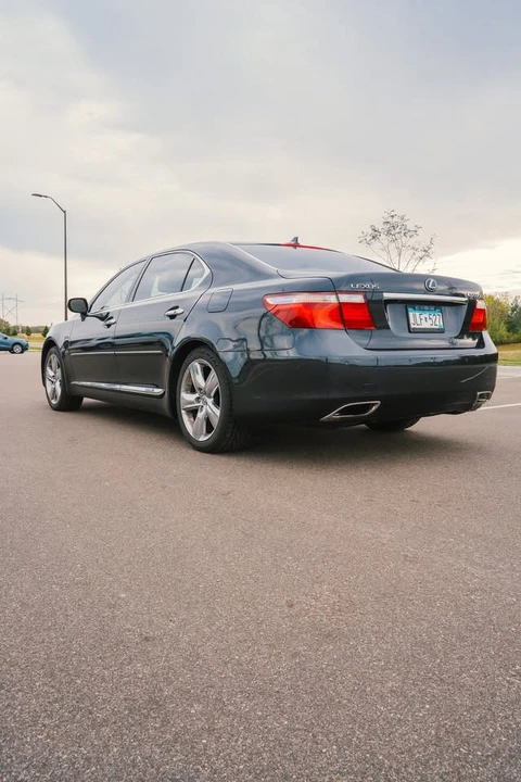 2008 Lexus LS 4th Gen - Image 5 of 20