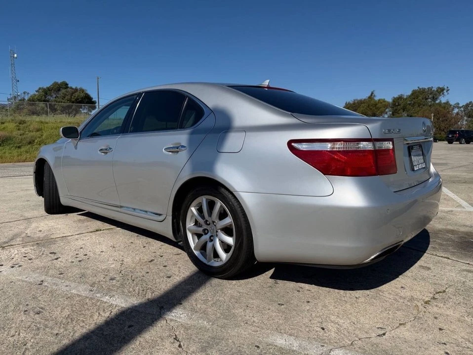2008 Lexus LS 4th Gen - Image 3 of 20