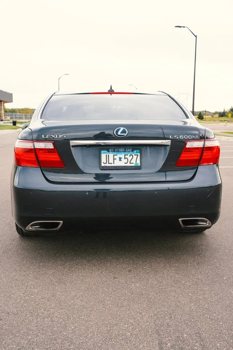 2008 Lexus LS 4th Gen - Image 11 of 20