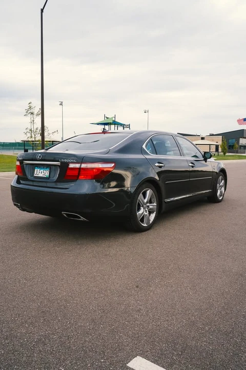 2008 Lexus LS 4th Gen - Image 12 of 20