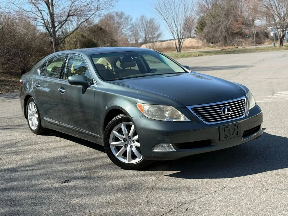 2008 Lexus LS 4th Gen - Image 2 of 3