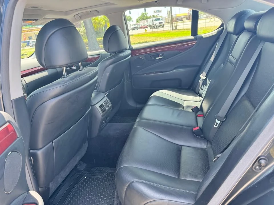 2008 Lexus LS 4th Gen - Image 8 of 15