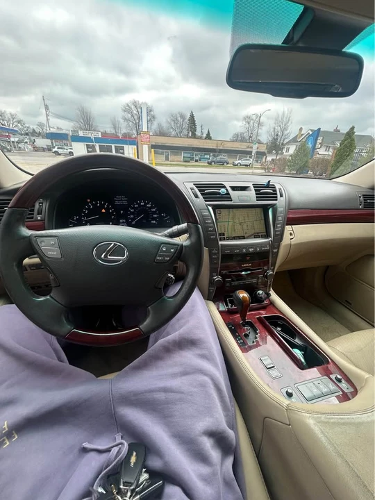 2008 Lexus LS 4th Gen - Image 7 of 7