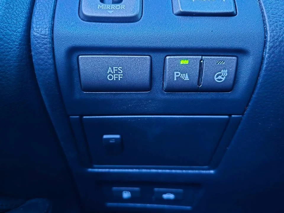 2008 Lexus LS 4th Gen - Image 16 of 20