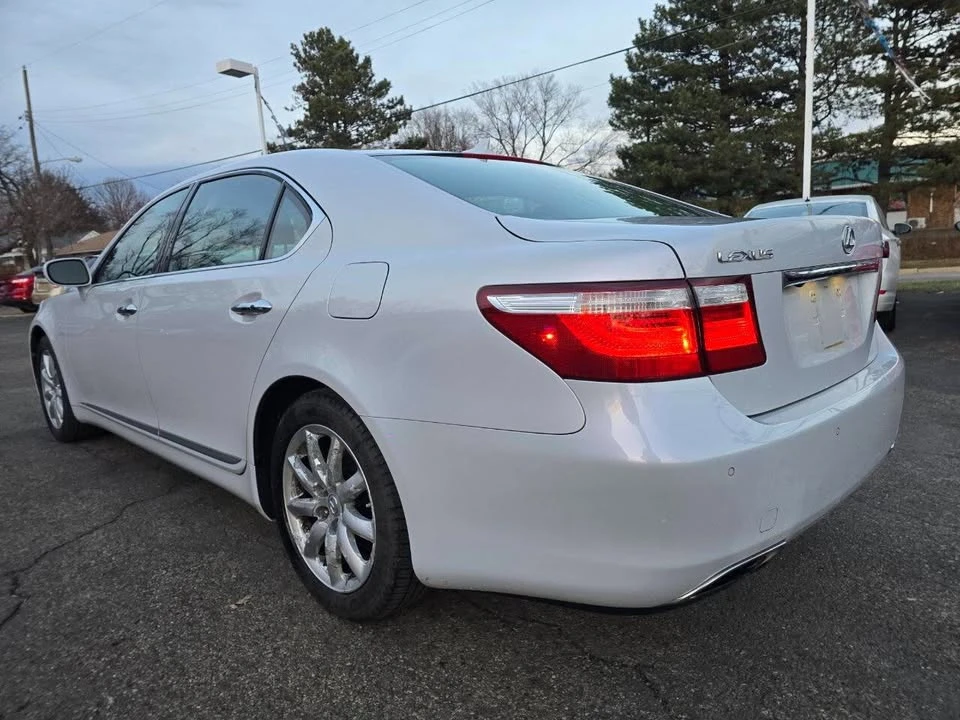 2008 Lexus LS 4th Gen - Image 10 of 20