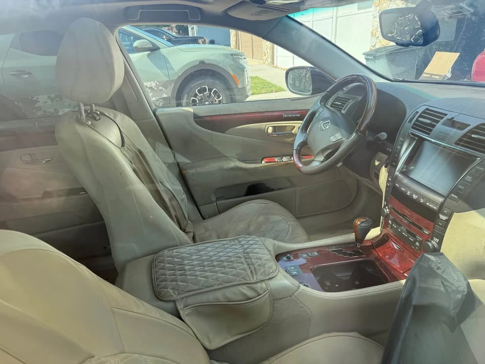 2008 Lexus LS 4th Gen - Image 5 of 9