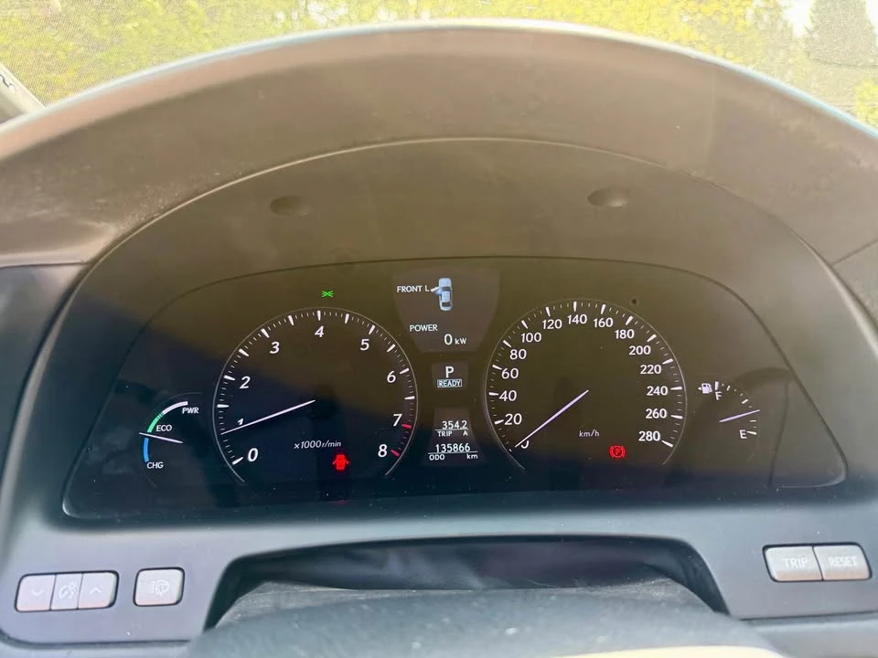 2008 Lexus LS 4th Gen - Image 10 of 14