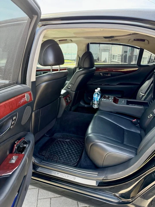 2008 Lexus LS 4th Gen - Image 12 of 14