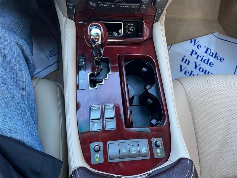 2008 Lexus LS 4th Gen - Image 12 of 19