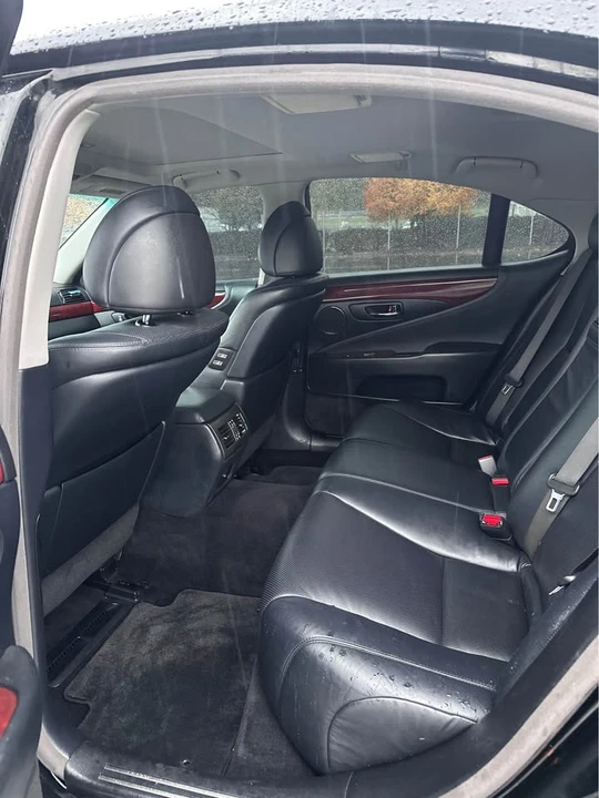 2008 Lexus LS 4th Gen - Image 17 of 20