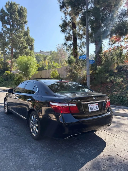 2008 Lexus LS 4th Gen - Image 4 of 12