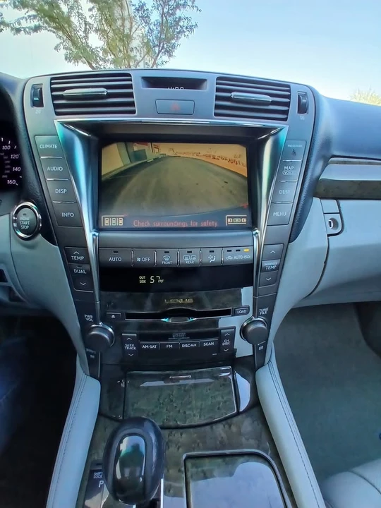 2008 Lexus LS 4th Gen - Image 9 of 15
